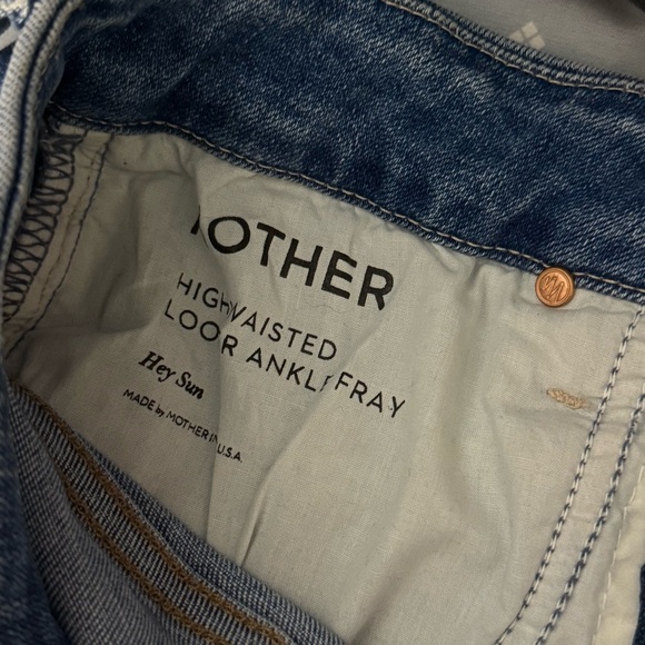 Mother High Waisted Looker Ankle Fray - Picture 7 of 9